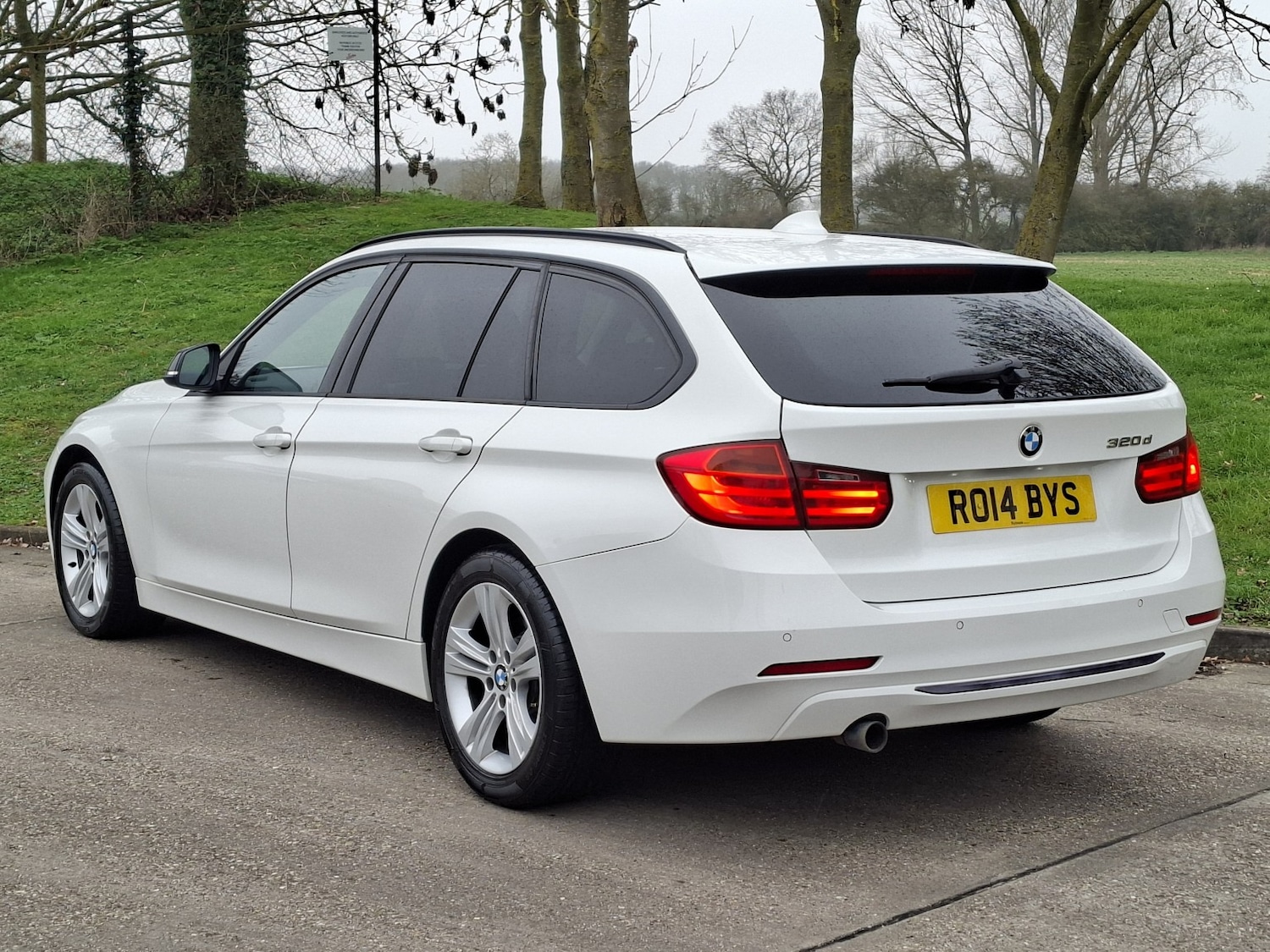 Used BMW 3 Series 2014 for sale - 77789346: Photo 2