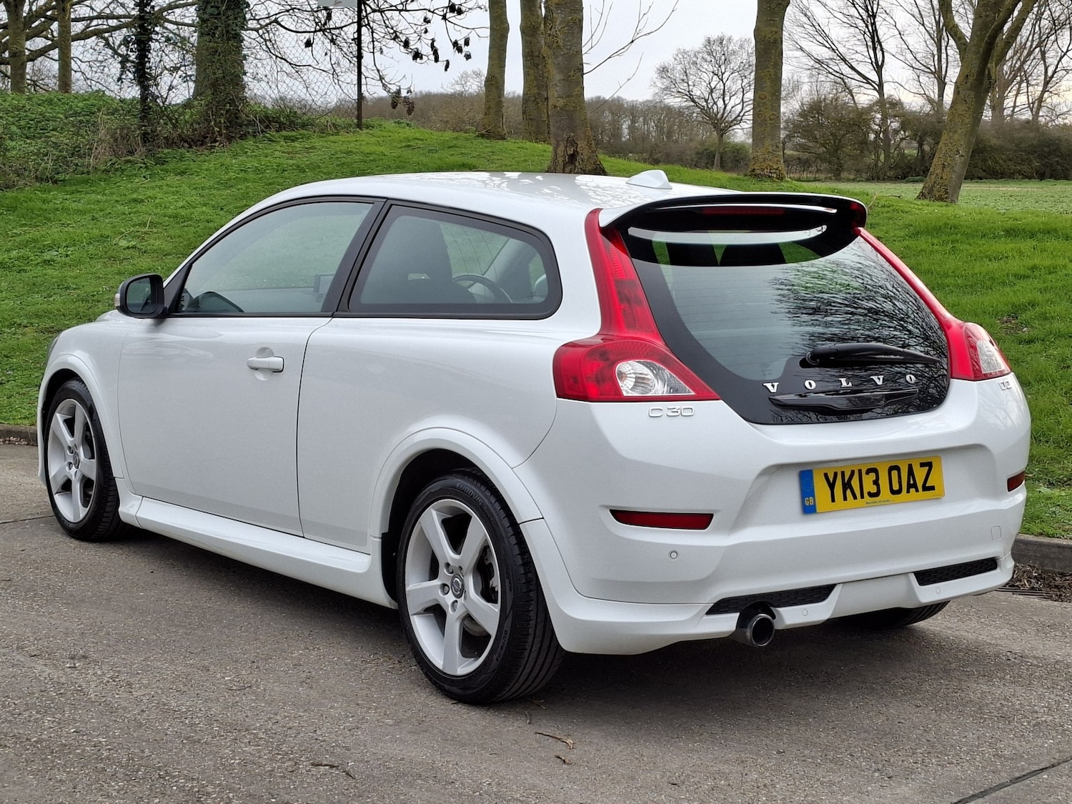 Used Volvo C30 2013 for sale - 77881033: Photo 2