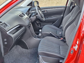 Used Suzuki Swift 2017 for sale - 75604147: Photo
