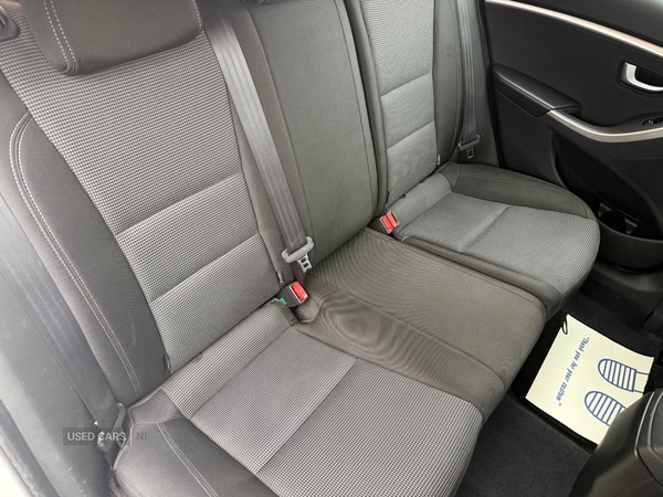 Used Hyundai i30 2014 for sale - 76936957: Photo 4