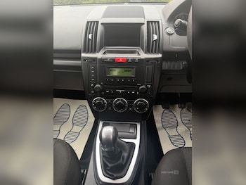 Used Land Rover Freelander 2012 for sale - 76228321: Photo 2