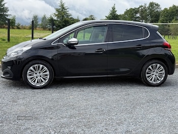 Used Peugeot 208 2018 for sale - 79472616: Photo