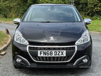 Used Peugeot 208 2018 for sale - 79472616: Photo