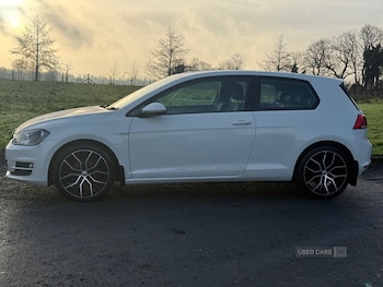 Used Volkswagen Golf 2016 for sale - 76936956: Photo