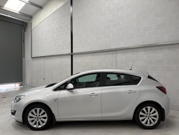 Used Vauxhall Astra 2014 for sale - 79137313: Photo