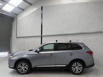 Used Mitsubishi Outlander 2016 for sale - 79099253: Photo