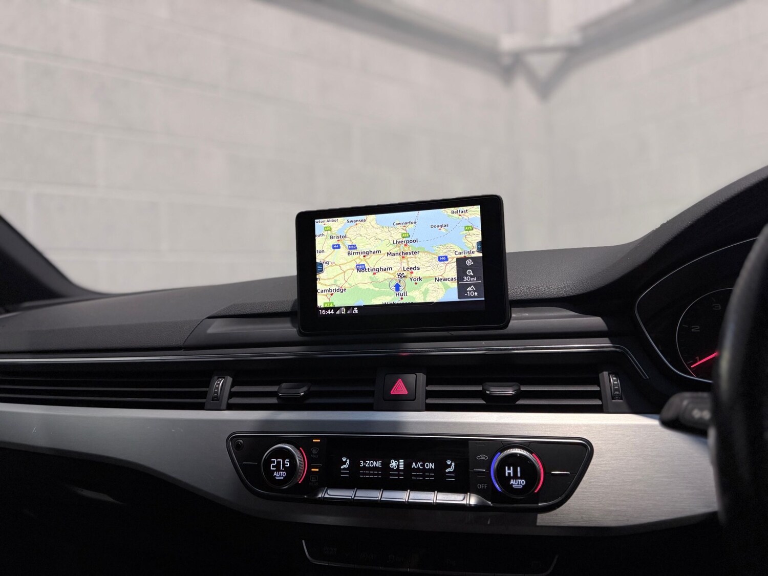 Used Audi A4 2017 for sale - 77553320: Photo 10