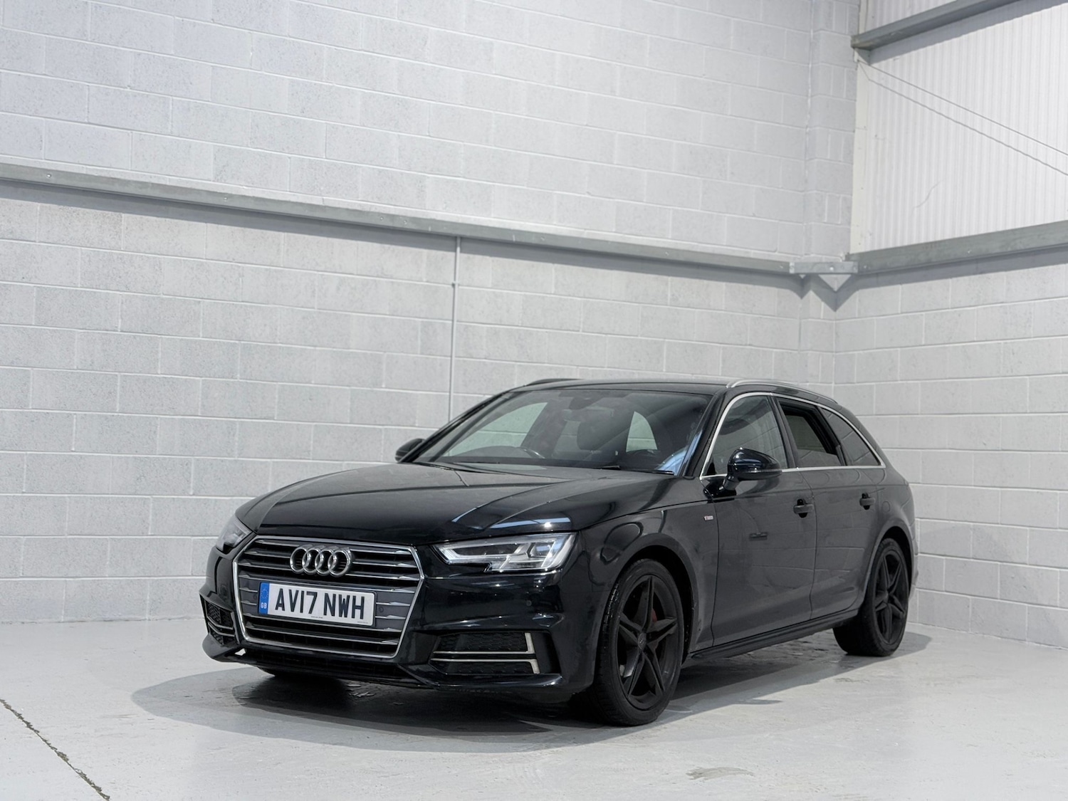 Used Audi A4 2017 for sale - 77553320: Photo 3