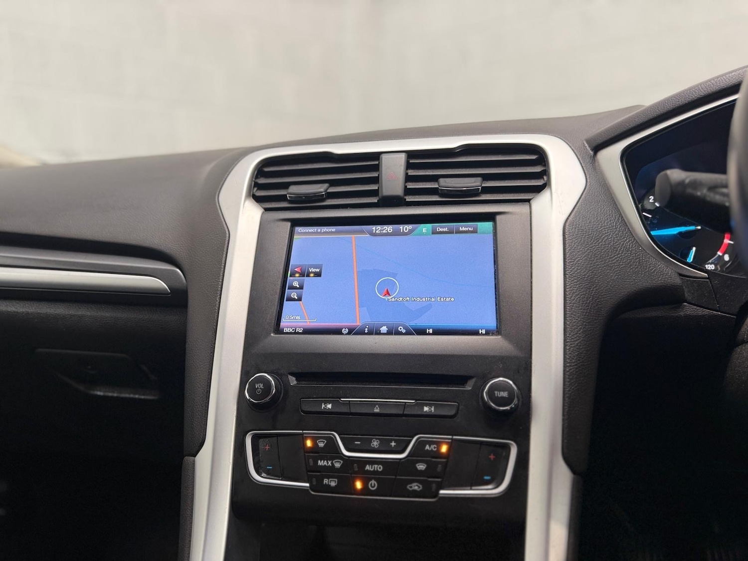 Used Ford Mondeo 2015 for sale - 77763065: Photo 10