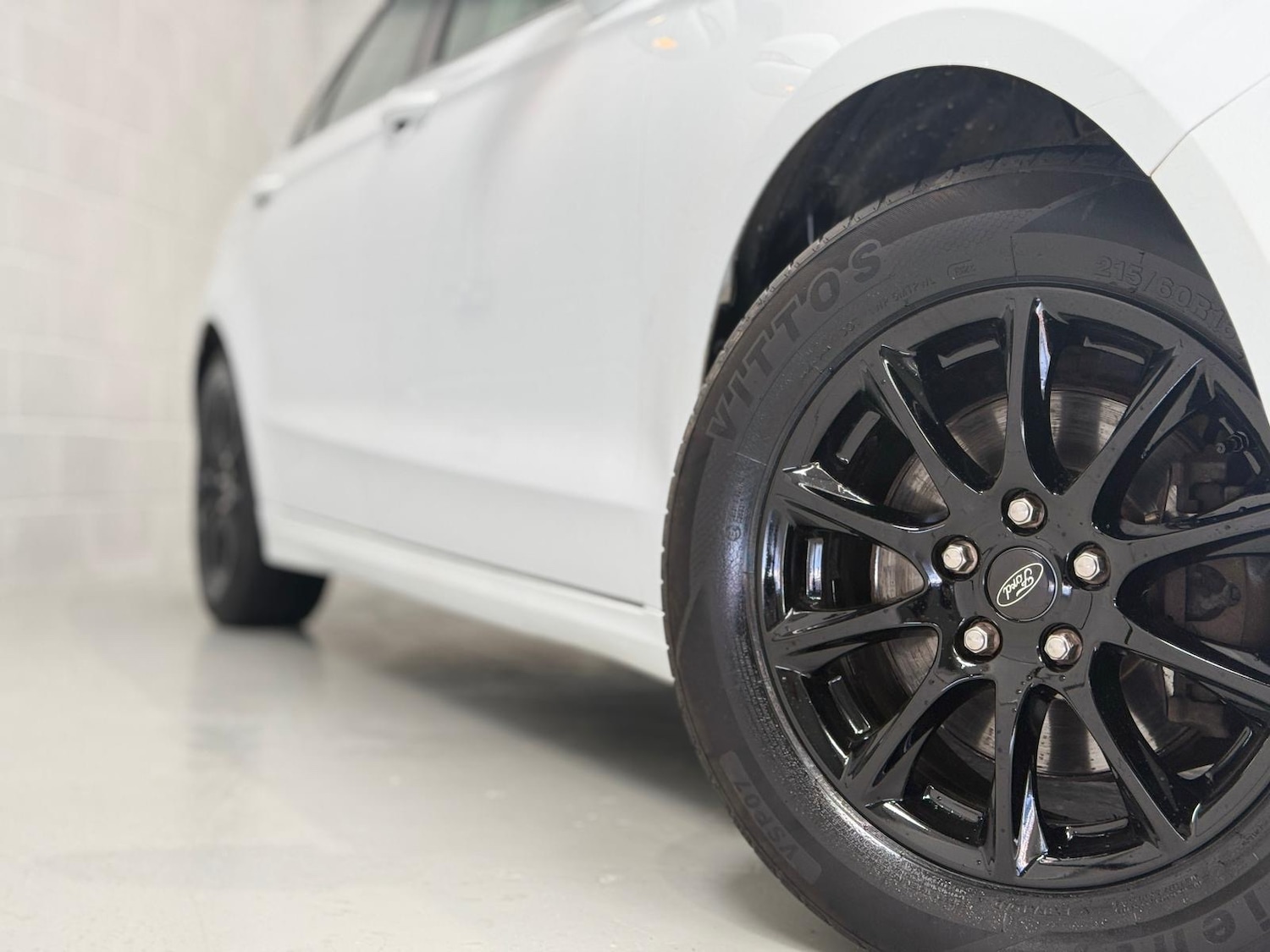 Used Ford Mondeo 2015 for sale - 77763065: Photo 4