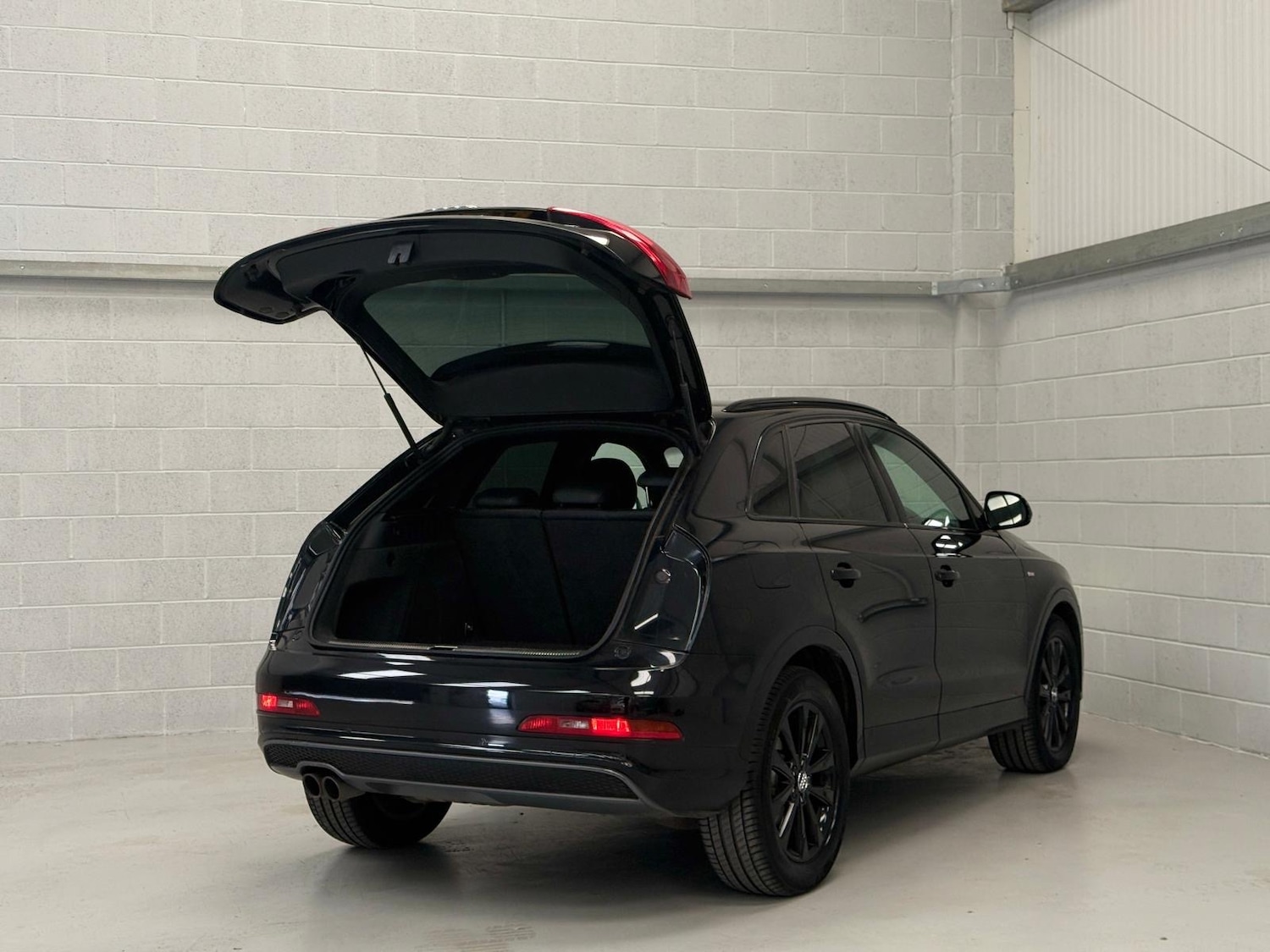 Used Audi Q3 2013 for sale - 78014827: Photo 11