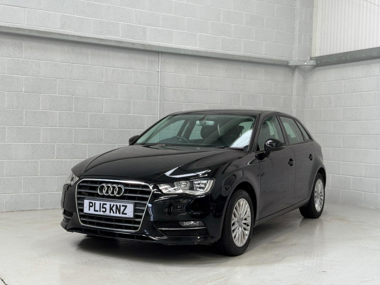 Used Audi A3 2015 for sale - 78163553: Photo 4