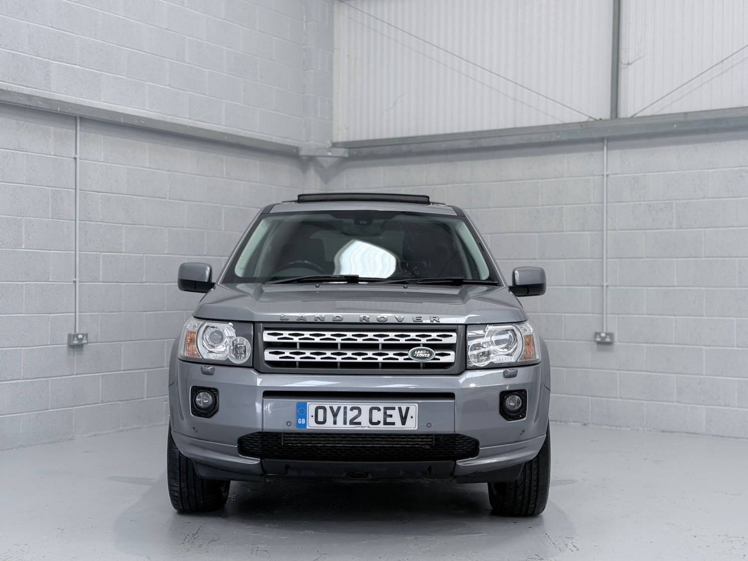 Used Land Rover Freelander 2012 for sale - 77508778: Photo 2