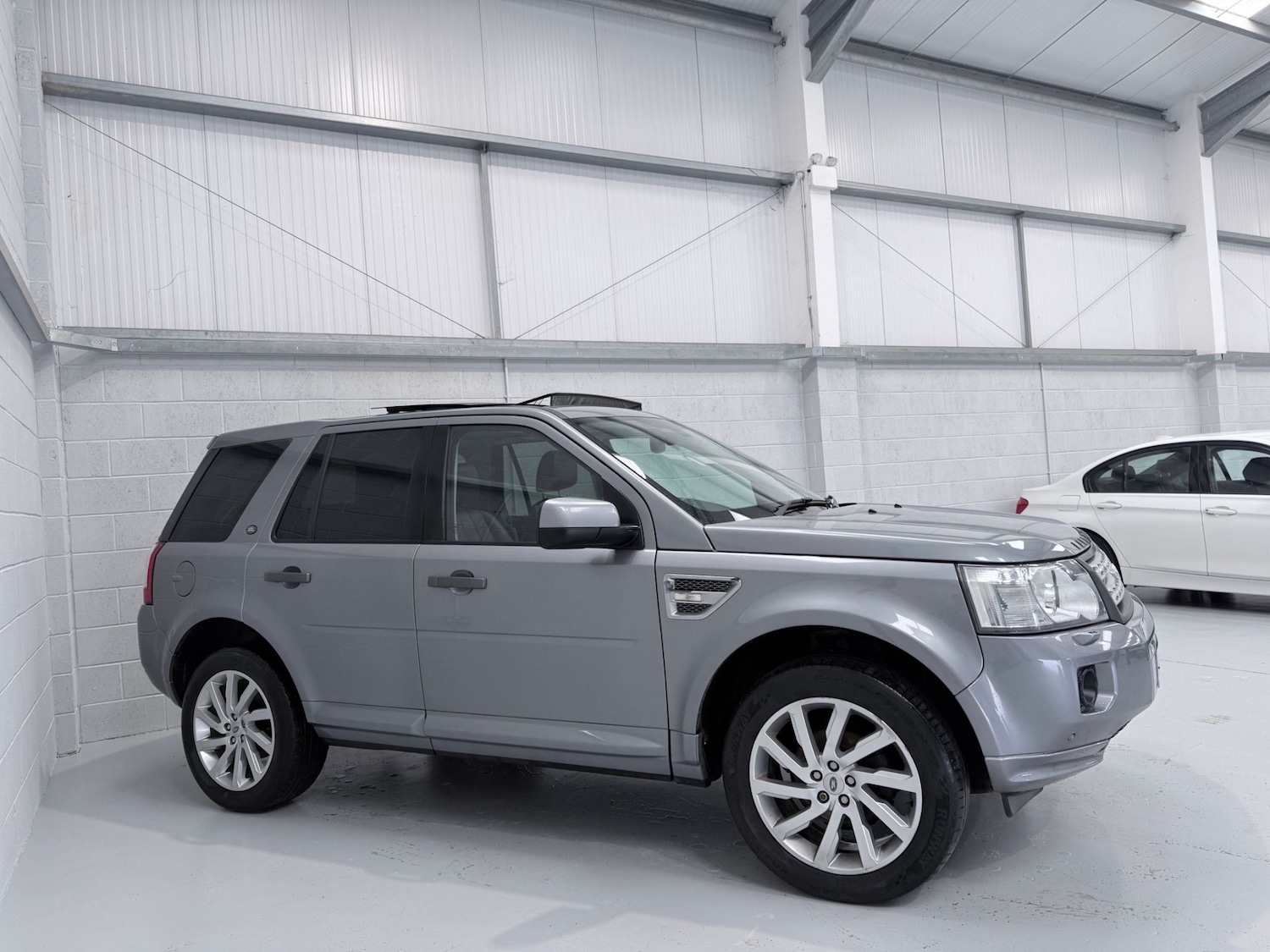 Used Land Rover Freelander 2012 for sale - 77508778: Photo 4