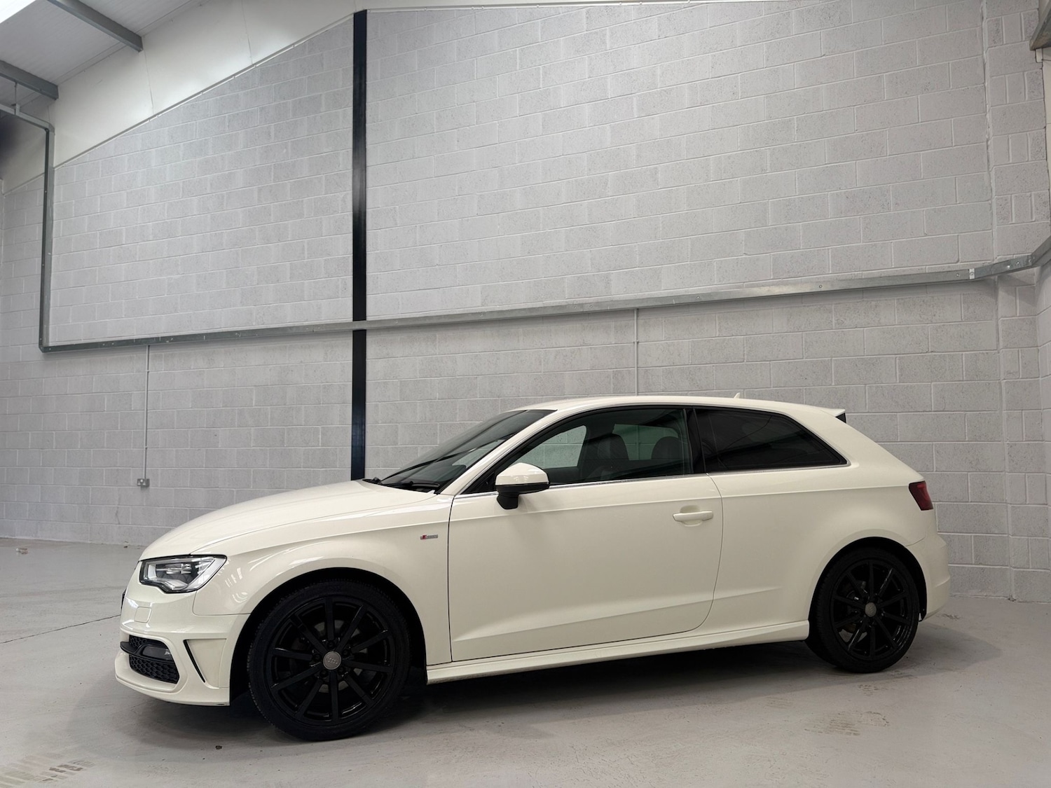 Used Audi A3 2014 for sale - 78000033: Photo 6