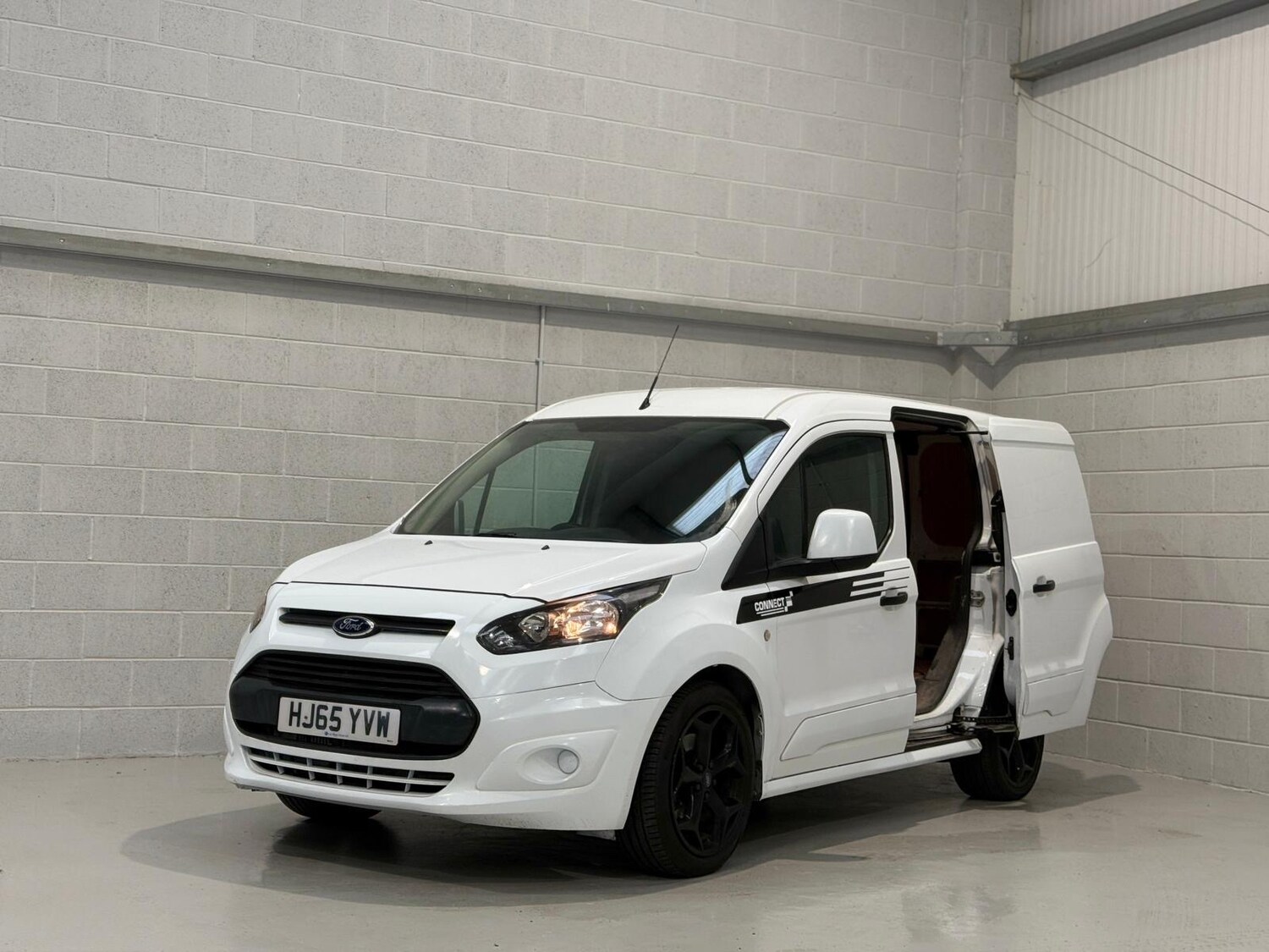 Used Ford Transit Connect 2015 for sale - 77915469: Photo 4