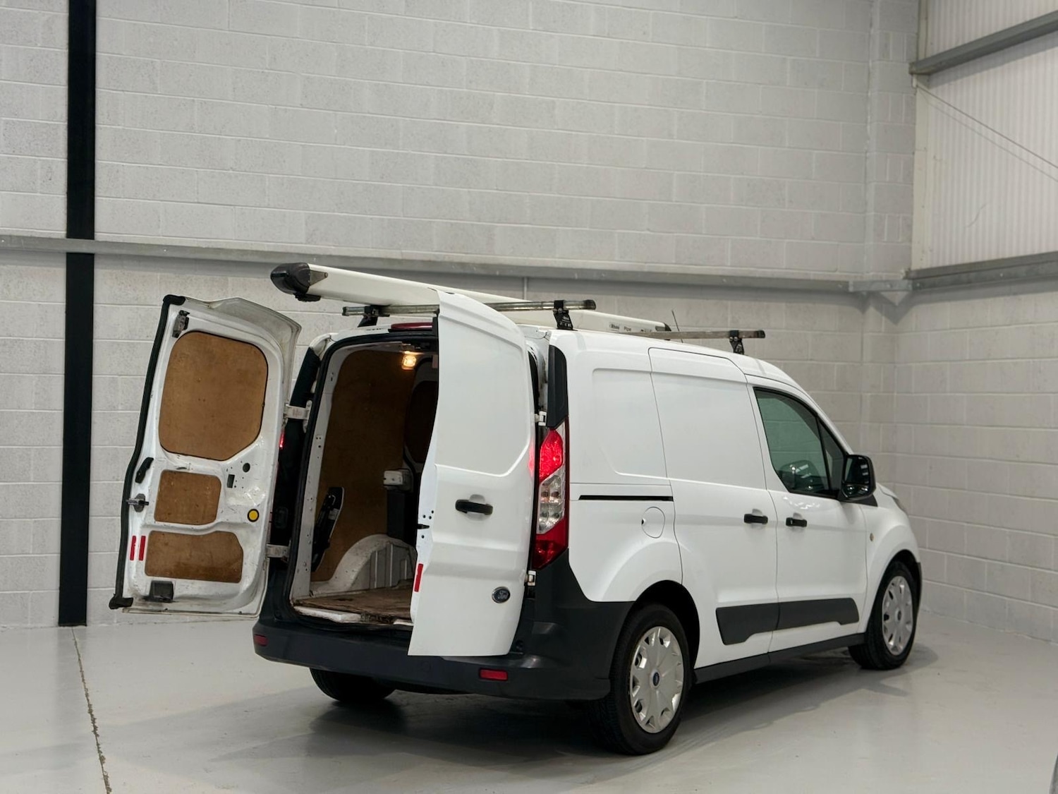 Used Ford Transit Connect 2018 for sale - 77609847: Photo 7