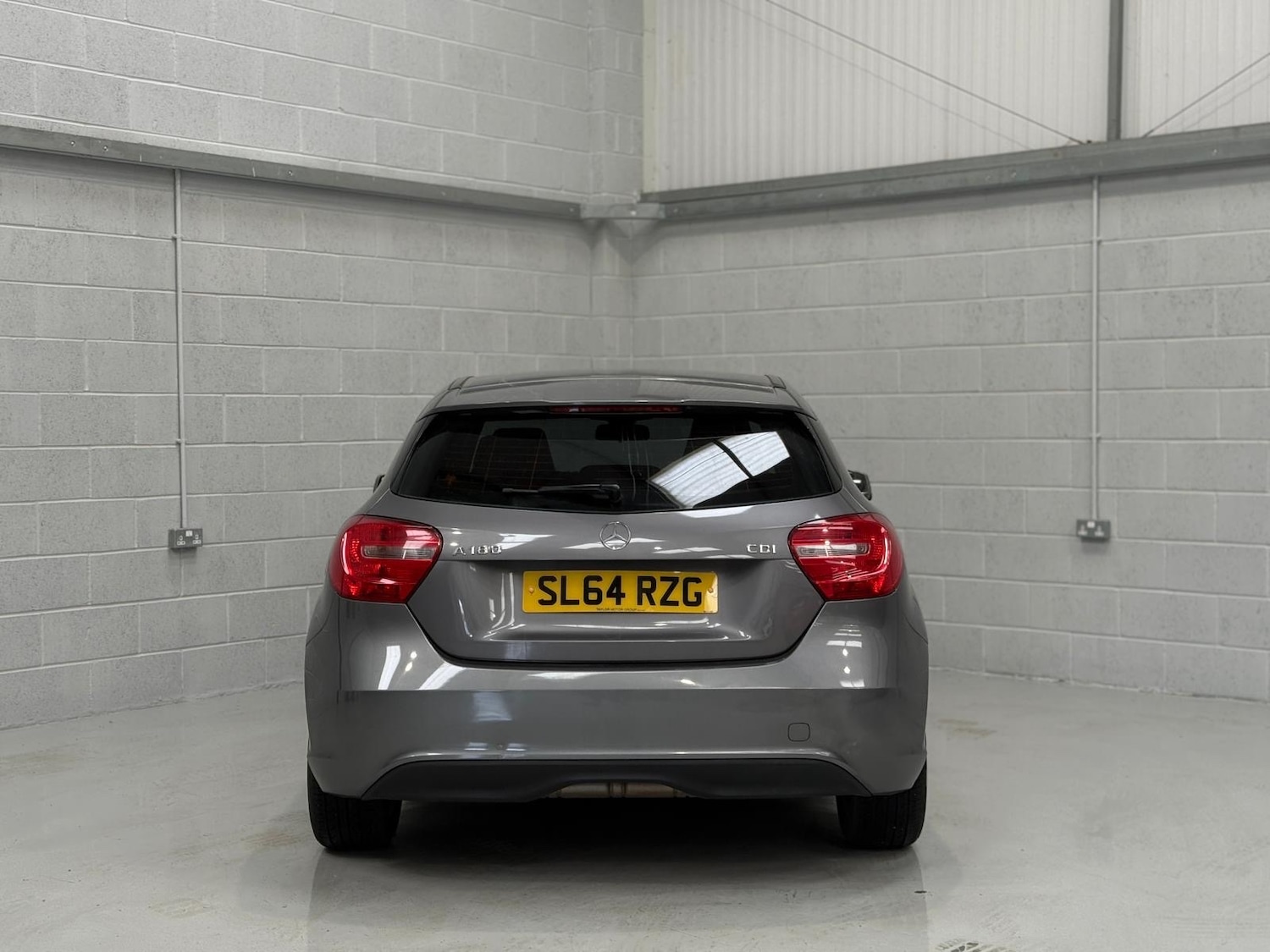 Used Mercedes-Benz A-Class 2014 for sale - 77988523: Photo 6