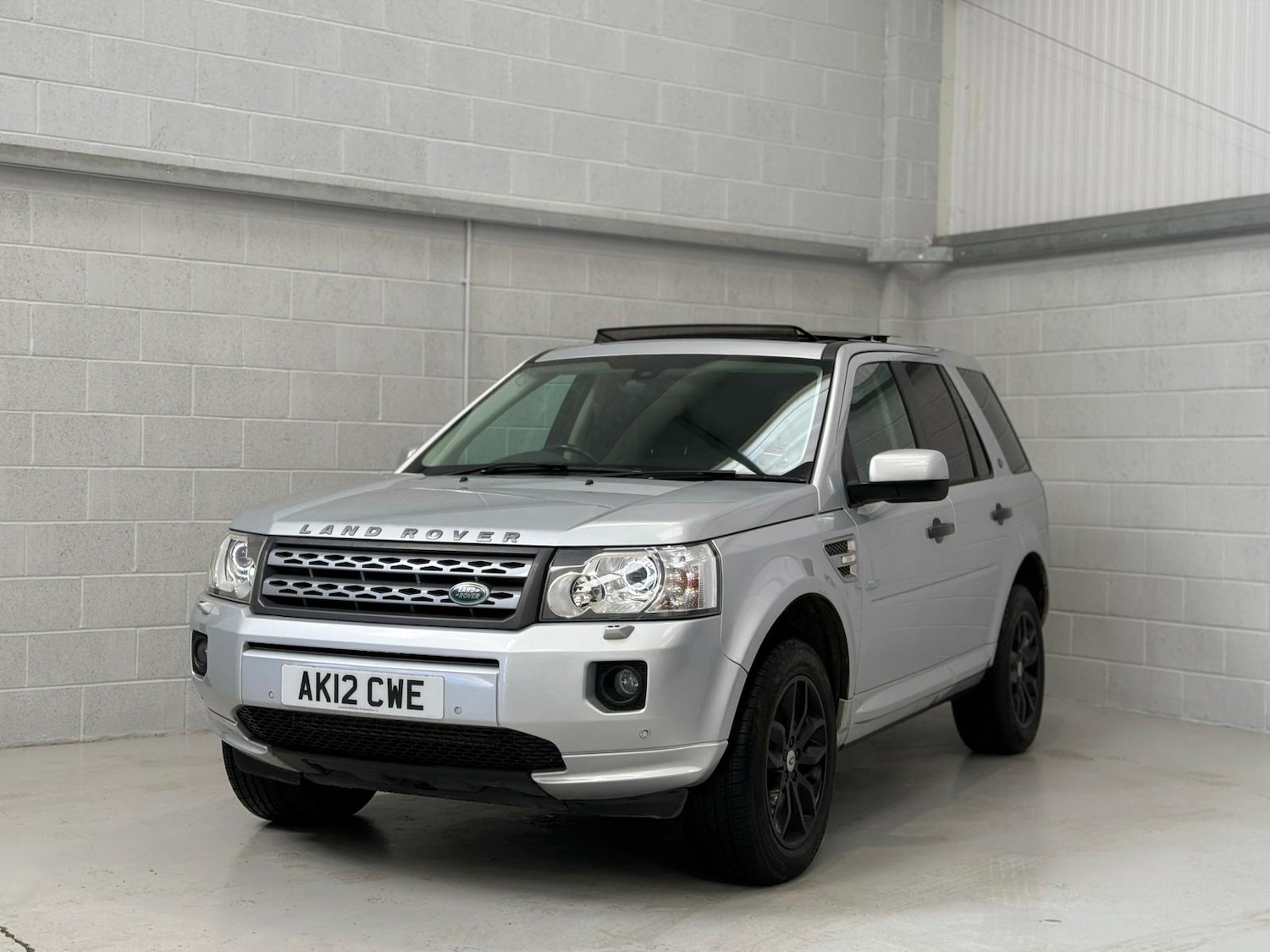 Used Land Rover Freelander 2012 for sale - 78154764: Photo 3
