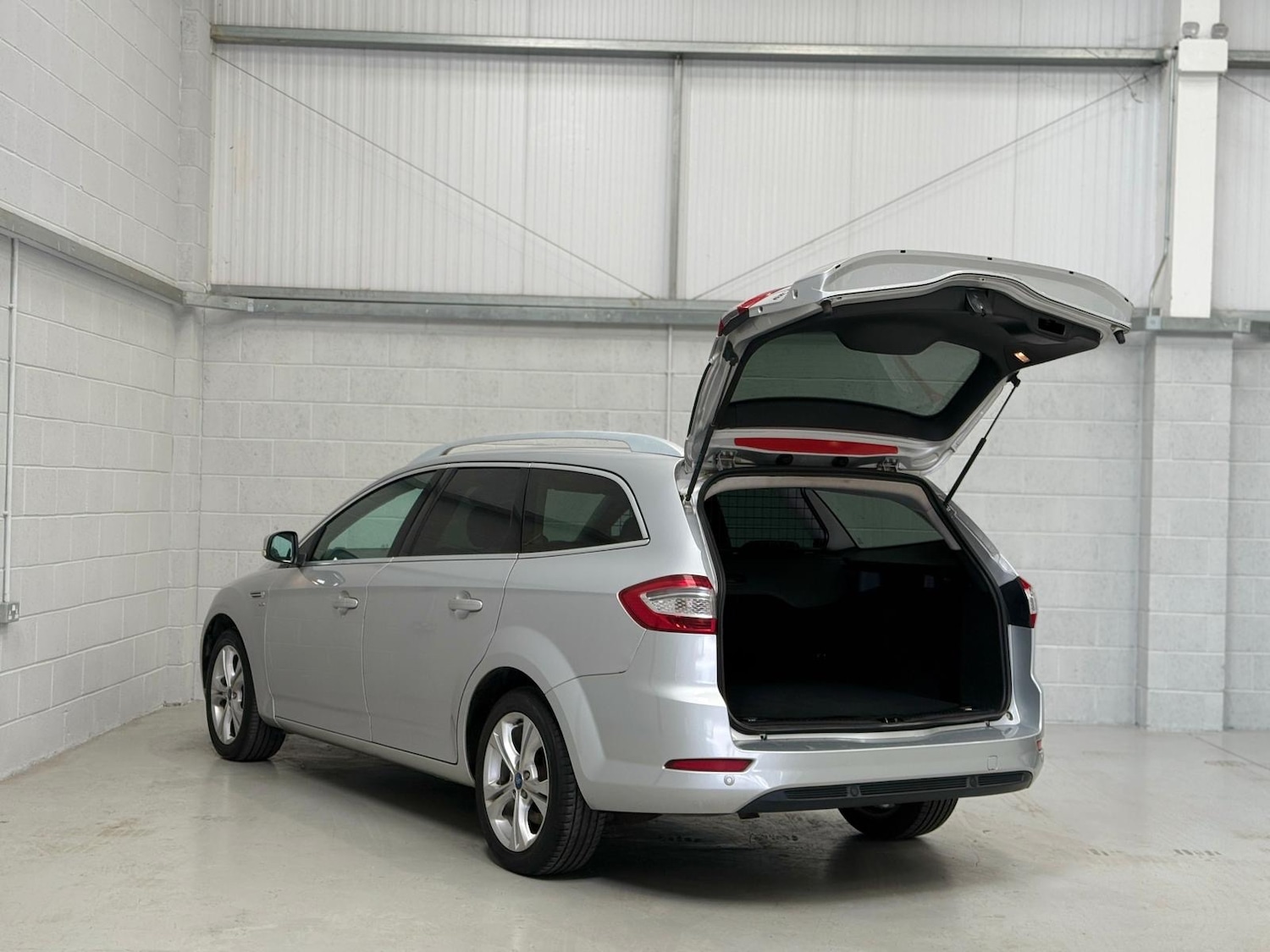 Used Ford Mondeo 2011 for sale - 78190849: Photo 7