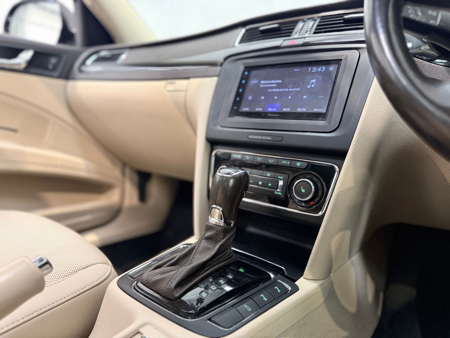 Used Skoda Superb 2015 for sale - 77656126: Photo 12