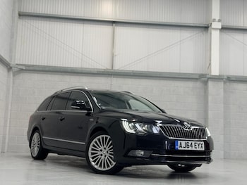 Used Skoda Superb 2015 for sale - 77656126: Photo