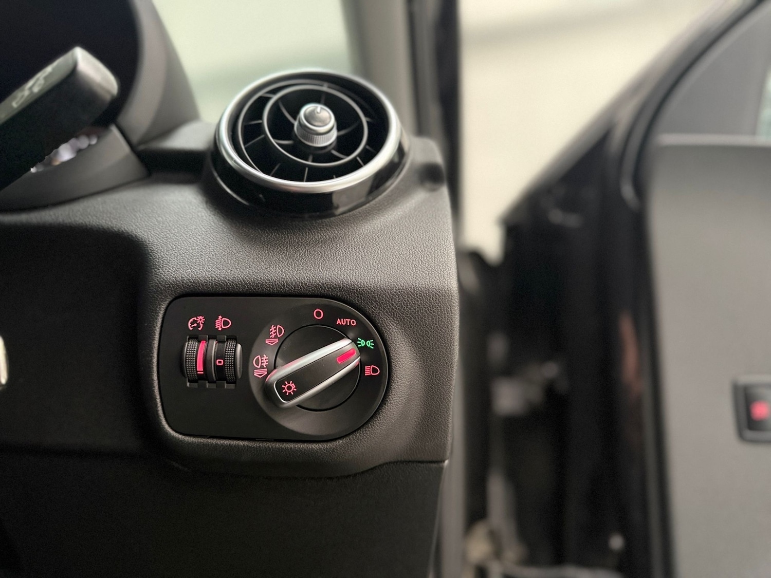 Used Audi A1 2013 for sale - 77802025: Photo 11