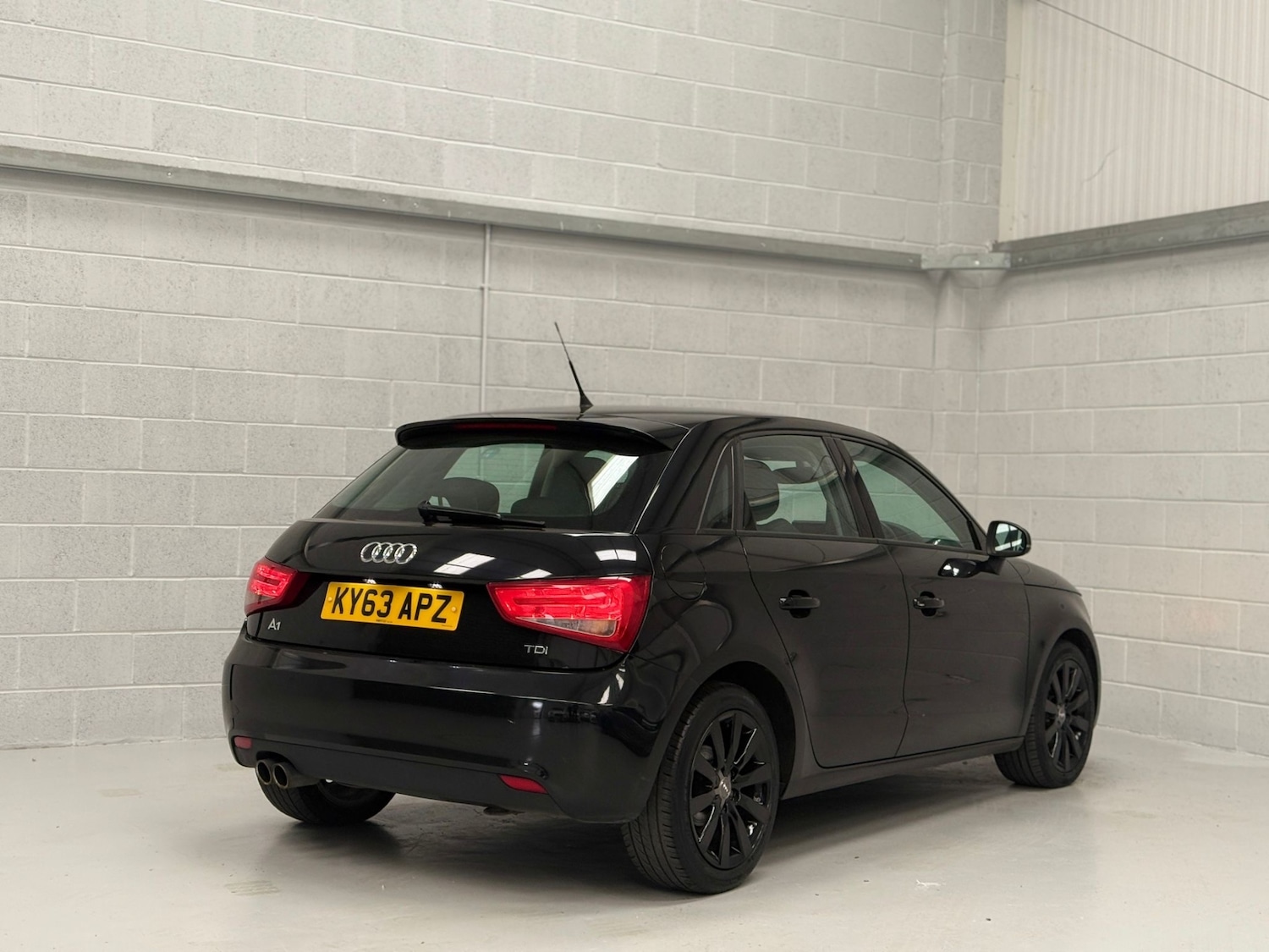 Used Audi A1 2013 for sale - 77802025: Photo 6