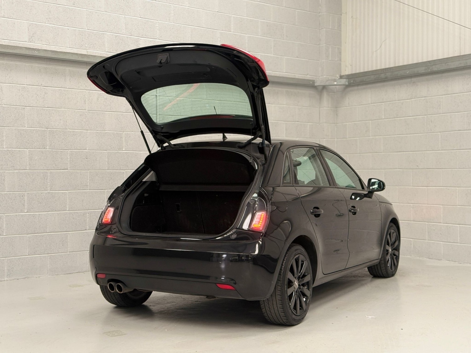 Used Audi A1 2013 for sale - 77802025: Photo 7