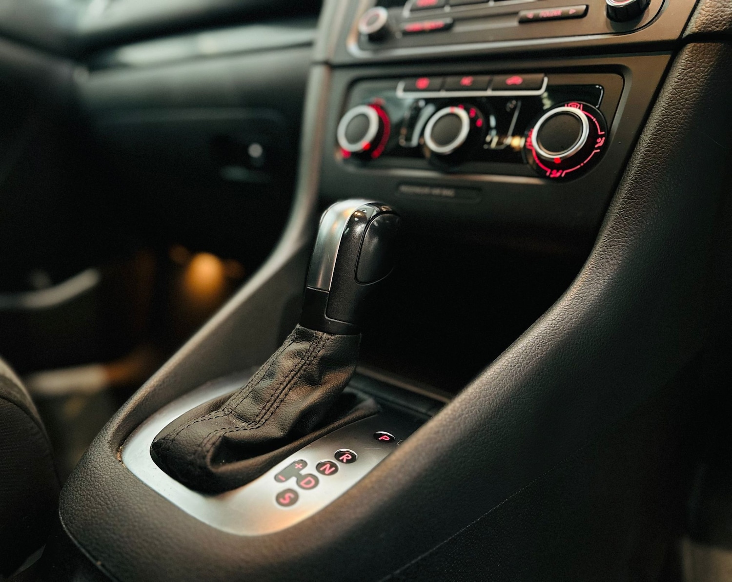 Used Volkswagen Golf 2011 for sale - 77706589: Photo 8