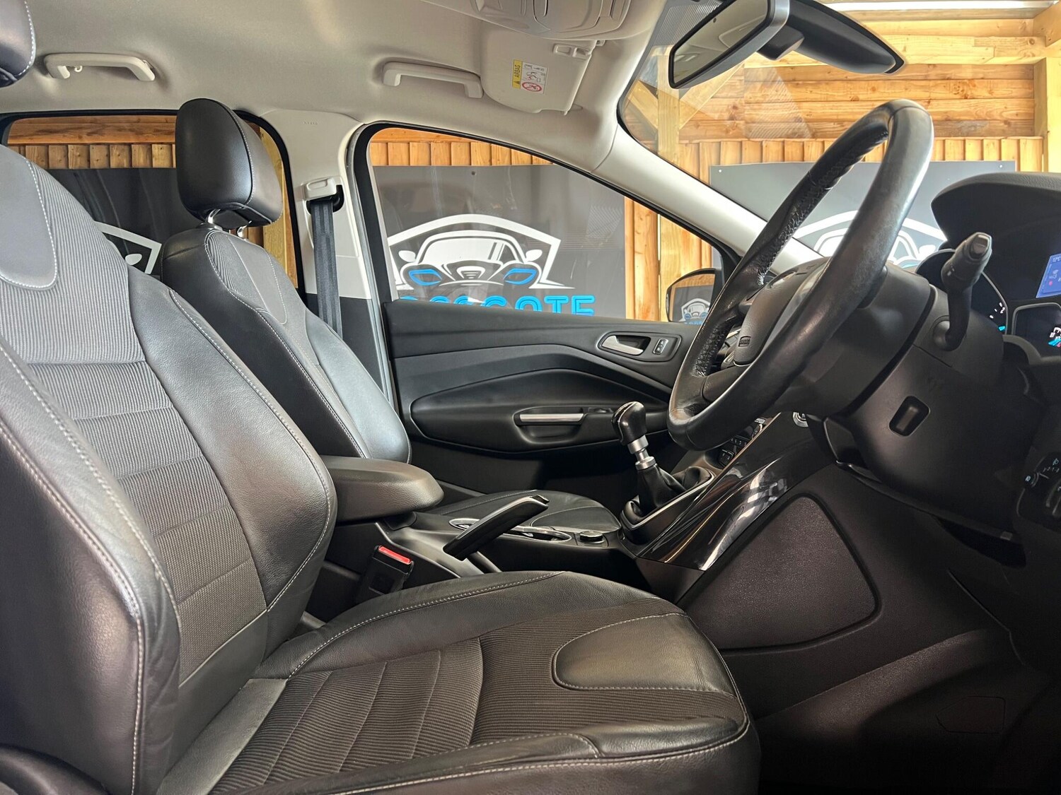 Used Ford Kuga 2015 for sale - 76024801: Photo 14