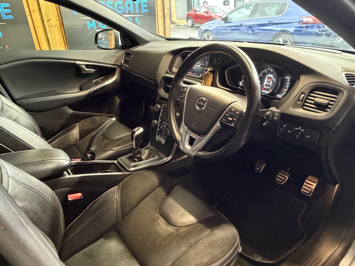 Used Volvo V40 for sale - 78185786: Photo 14