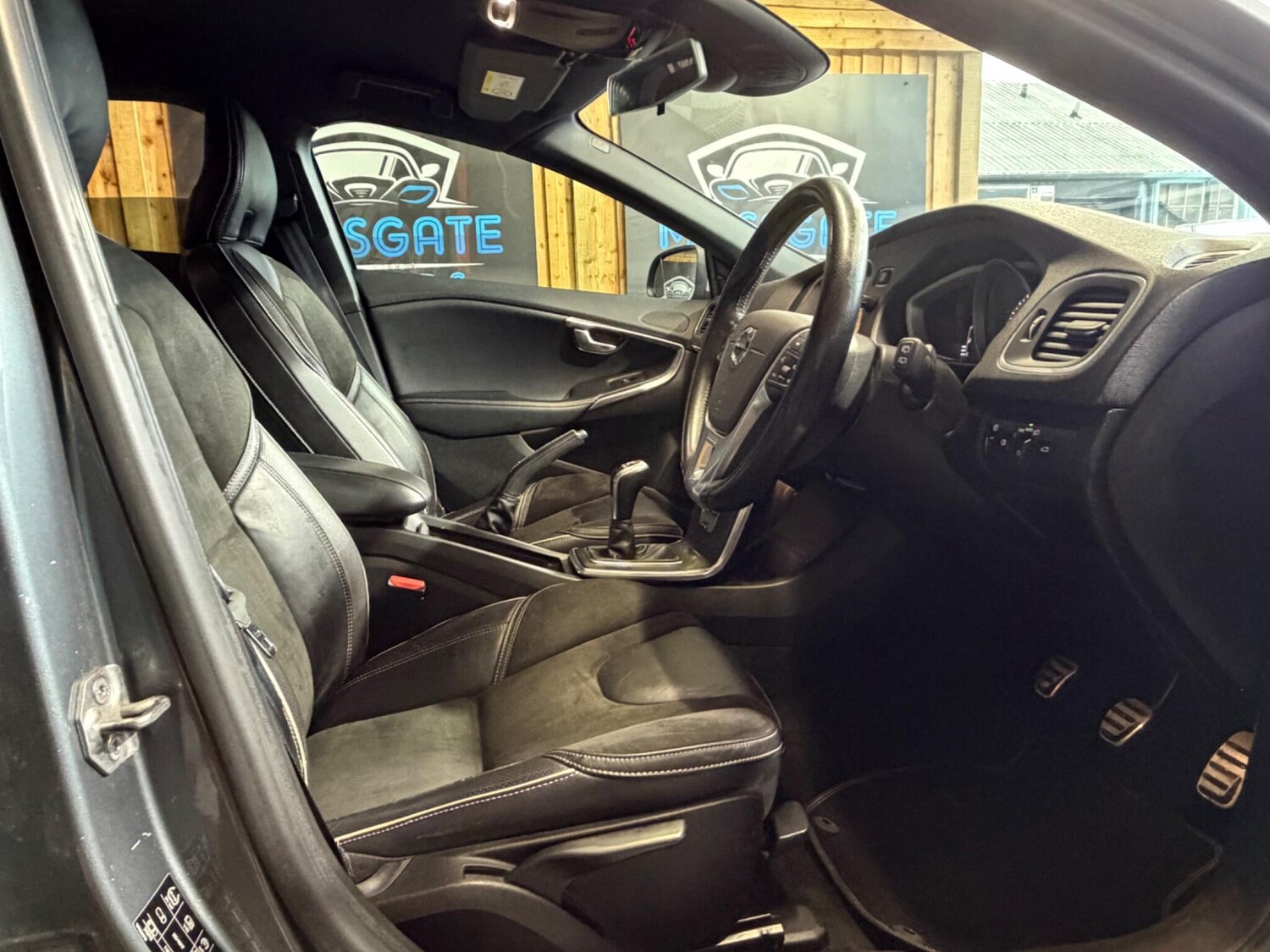 Used Volvo V40 for sale - 78185786: Photo 16