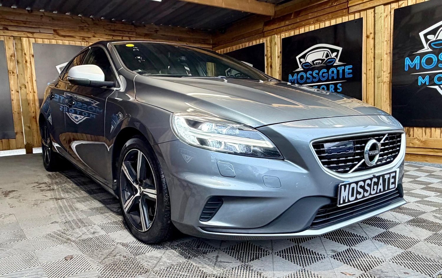 Used Volvo V40 for sale - 78185786: Photo 3