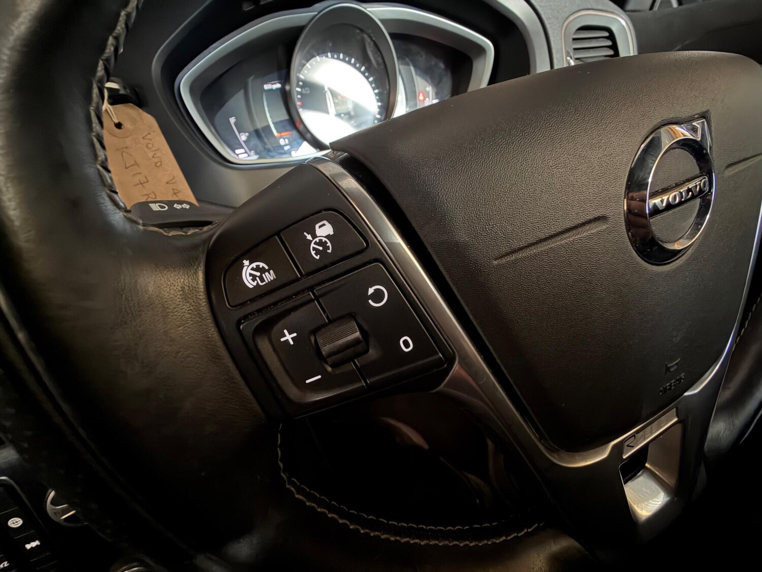 Used Volvo V40 for sale - 78185786: Photo 30