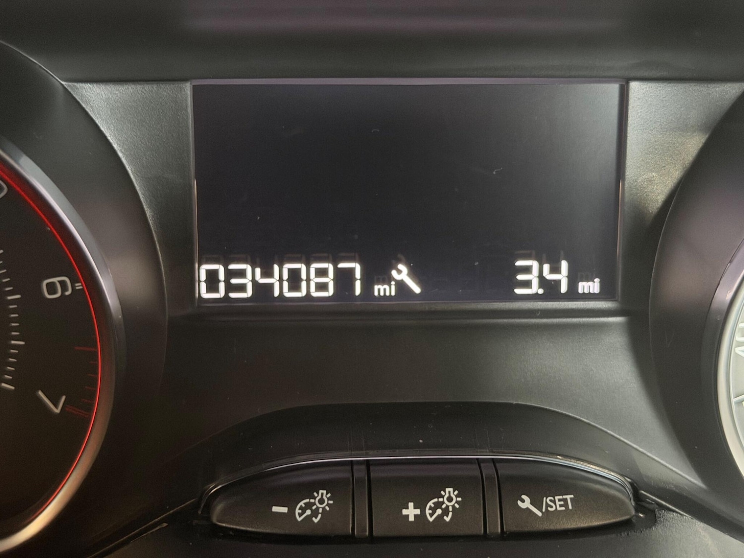 Used Peugeot 208 2016 for sale - 77400890: Photo 19