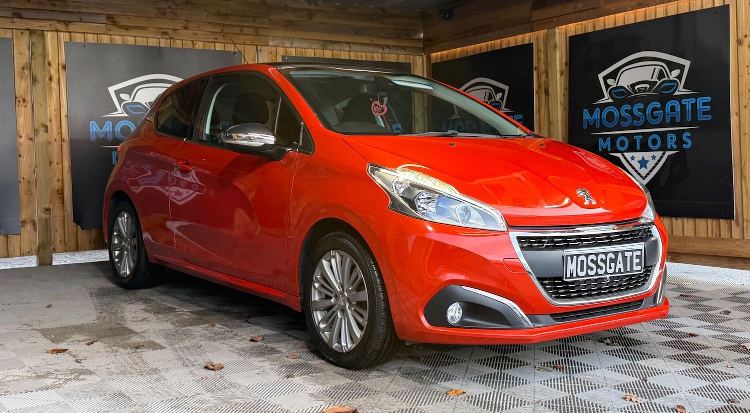 Used Peugeot 208 2016 for sale - 77400890: Photo 3
