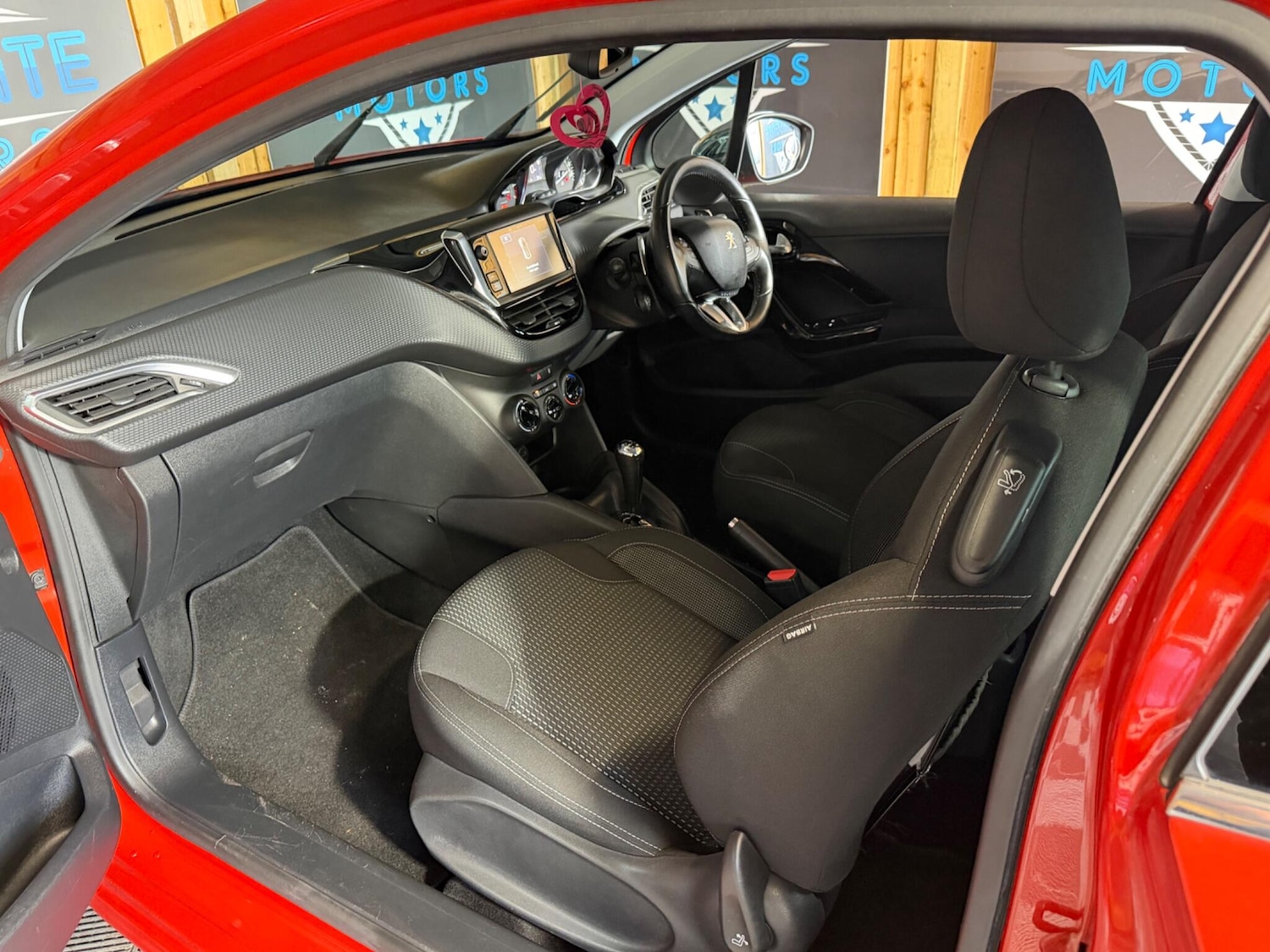 Used Peugeot 208 2016 for sale - 77400890: Photo 36