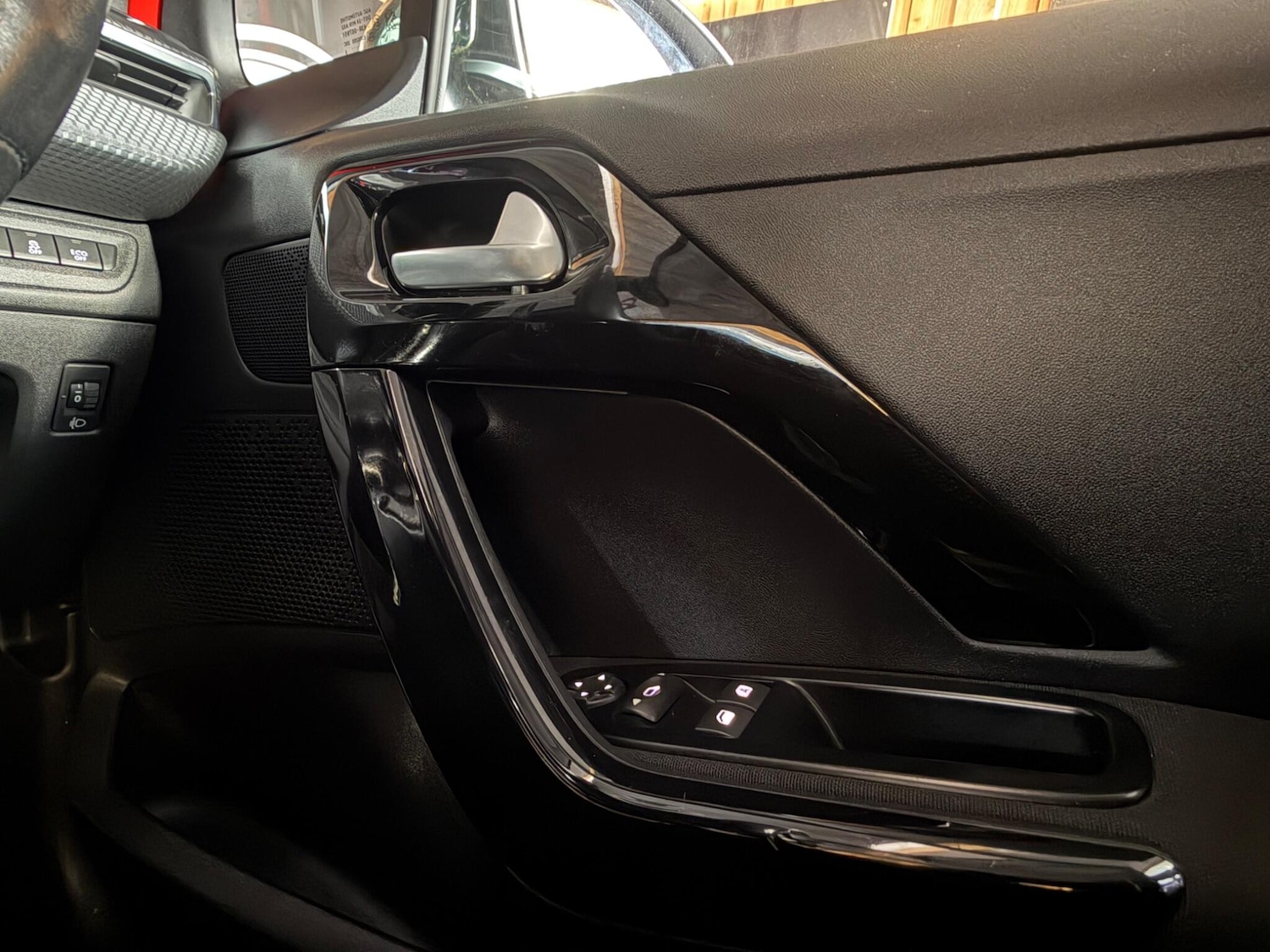 Used Peugeot 208 2016 for sale - 77400890: Photo 37