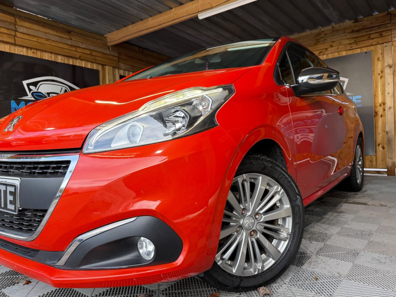 Used Peugeot 208 2016 for sale - 77400890: Photo 6