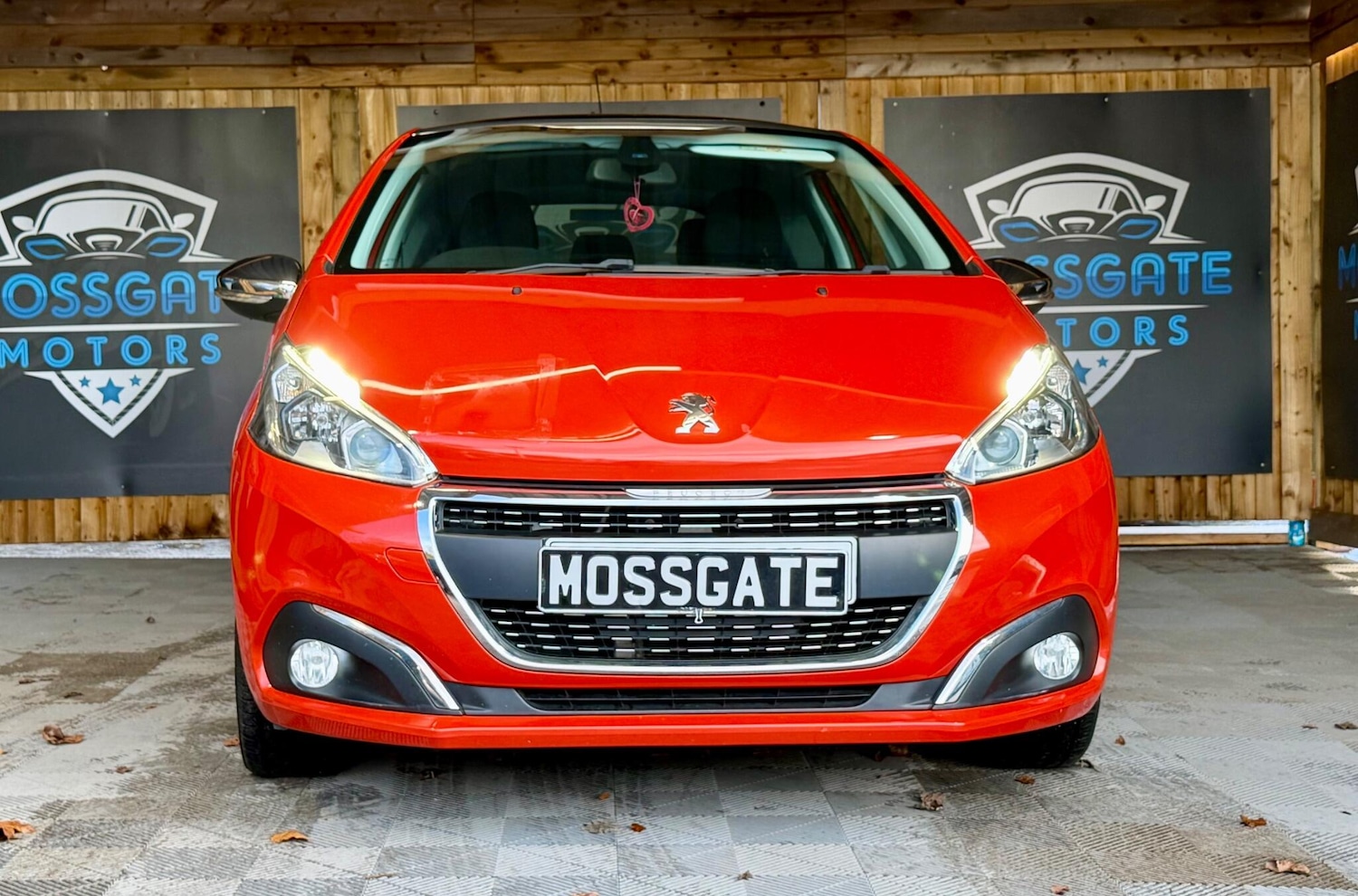 Used Peugeot 208 2016 for sale - 77400890: Photo 9