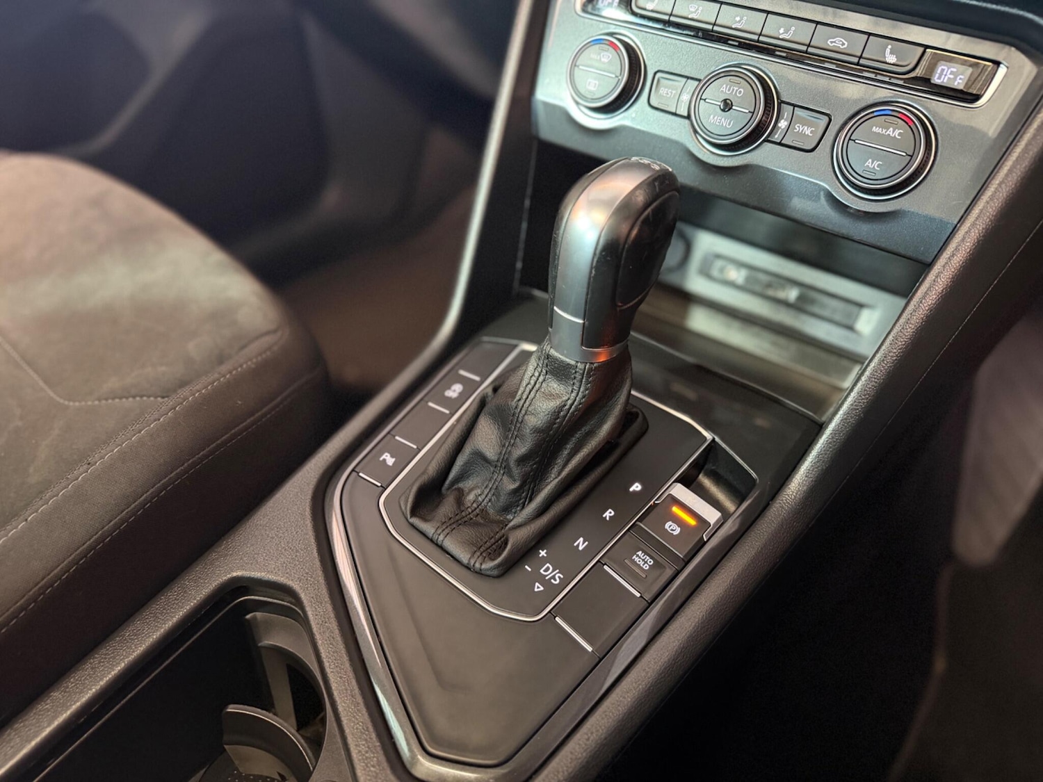 Used Volkswagen Tiguan 2017 for sale - 78220110: Photo 15