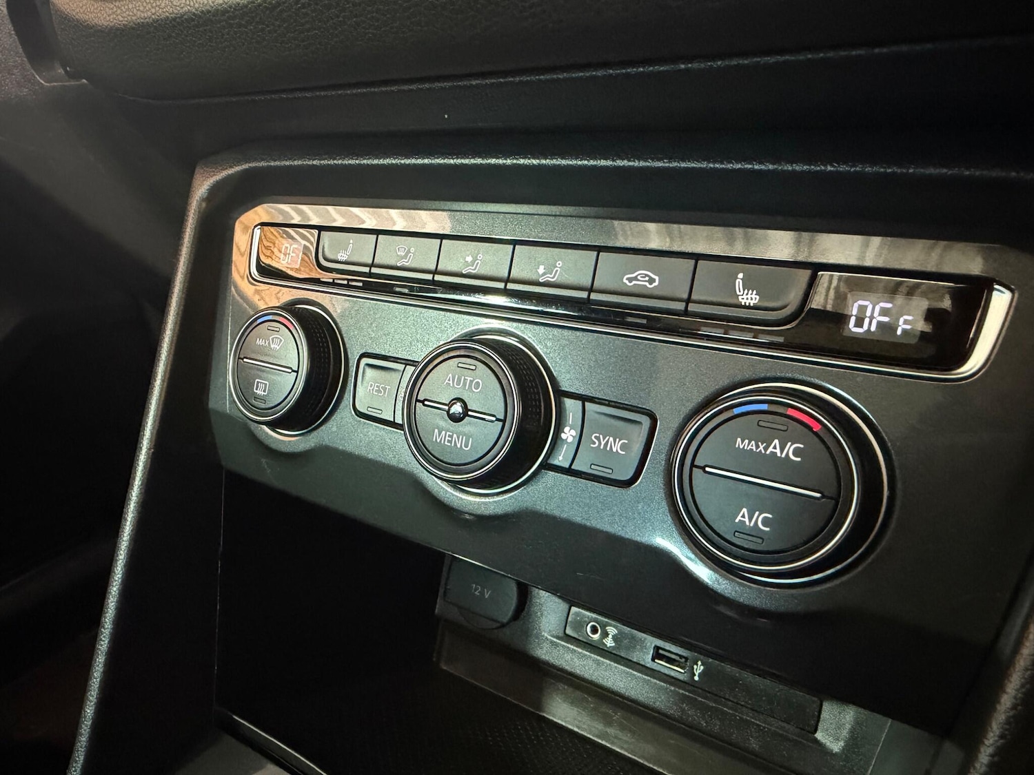 Used Volkswagen Tiguan 2017 for sale - 78220110: Photo 38