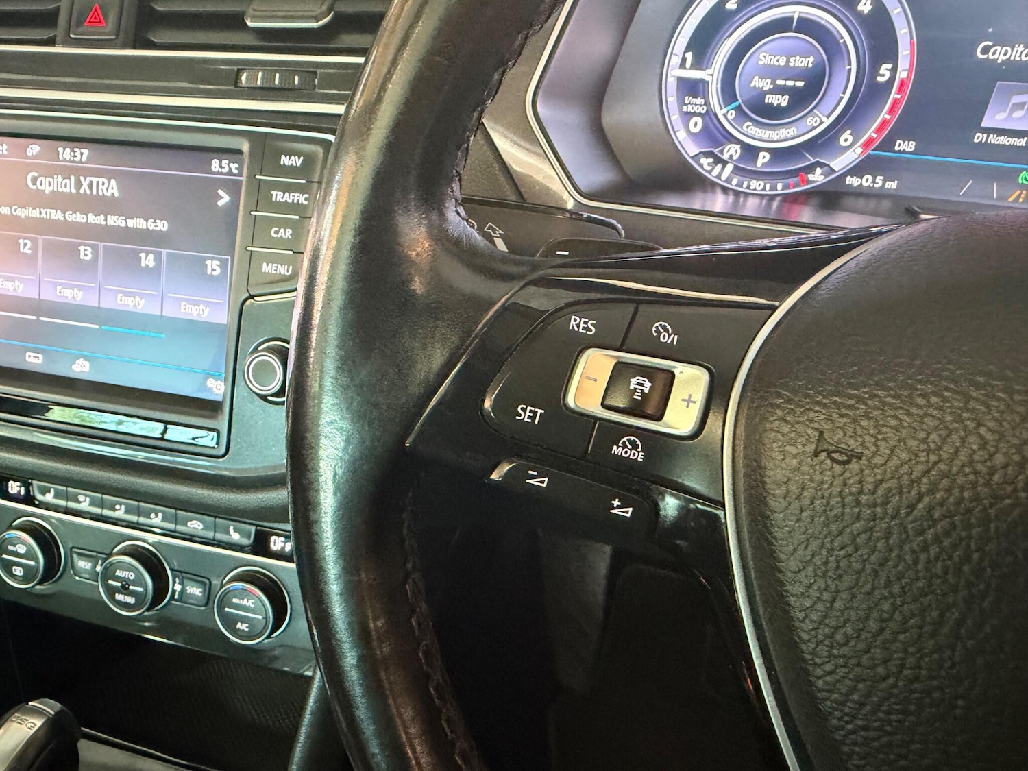 Used Volkswagen Tiguan 2017 for sale - 78220110: Photo 39