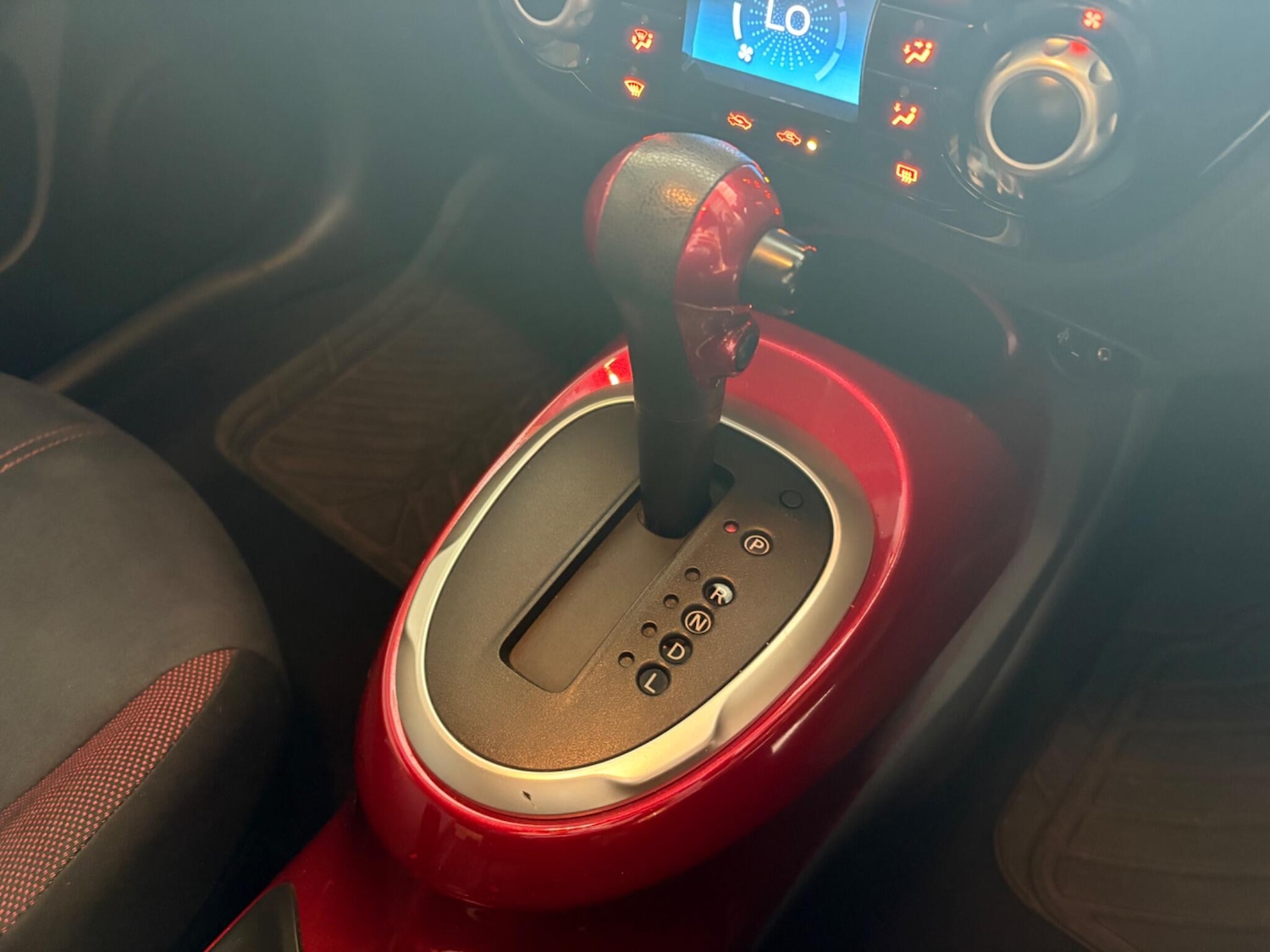 Used Nissan Juke 2014 for sale - 76689437: Photo 16