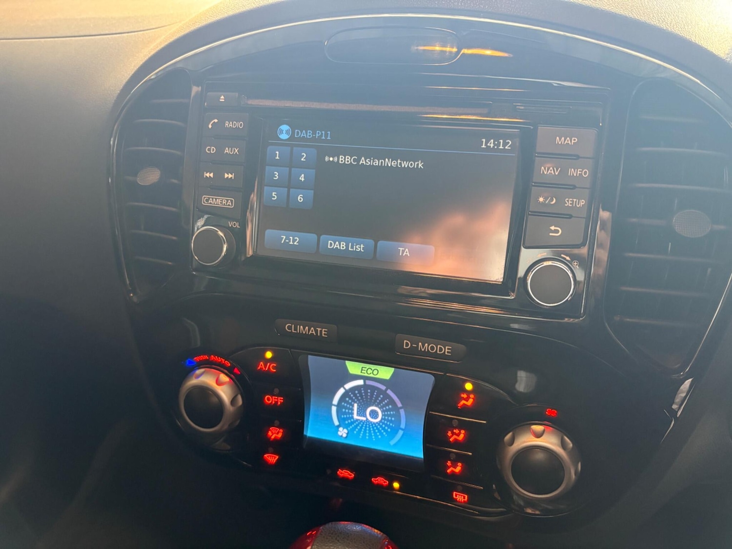 Used Nissan Juke 2014 for sale - 76689437: Photo 24