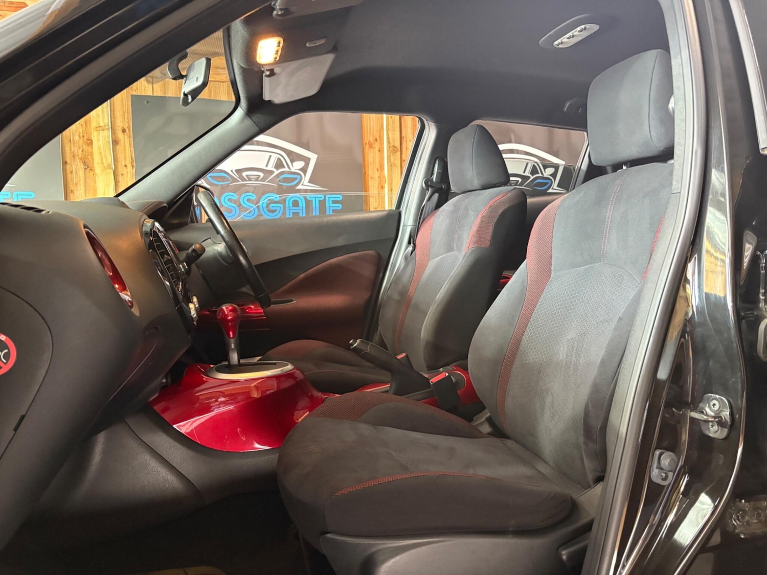 Used Nissan Juke 2014 for sale - 76689437: Photo 31