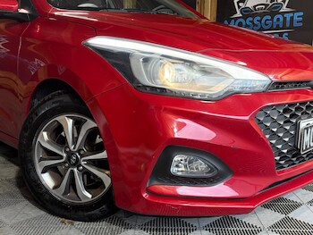Used Hyundai i20 2019 for sale - 76990279: Photo