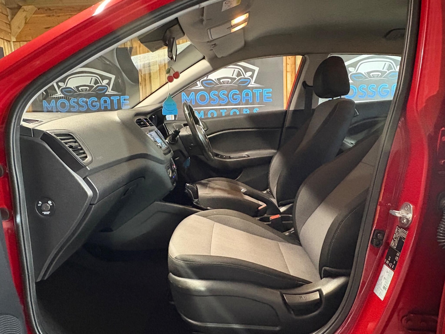 Used Hyundai i20 2019 for sale - 76990279: Photo 31