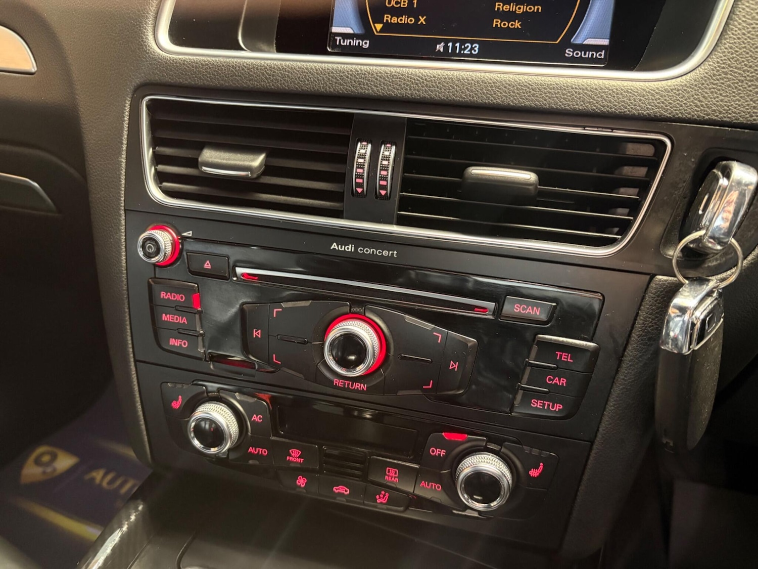 Used Audi SQ5 2014 for sale - 78086675: Photo 27